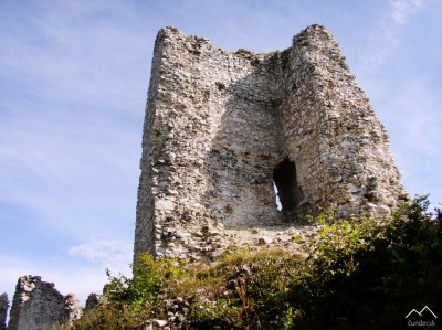 Tematín- veža - najstaršia časť hradu